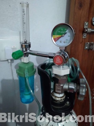 Oxygen cylinder